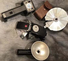 Vtg. Camera Flash Lot of 4- Micronta, Vivitar 352, Waltz, 1 Untested