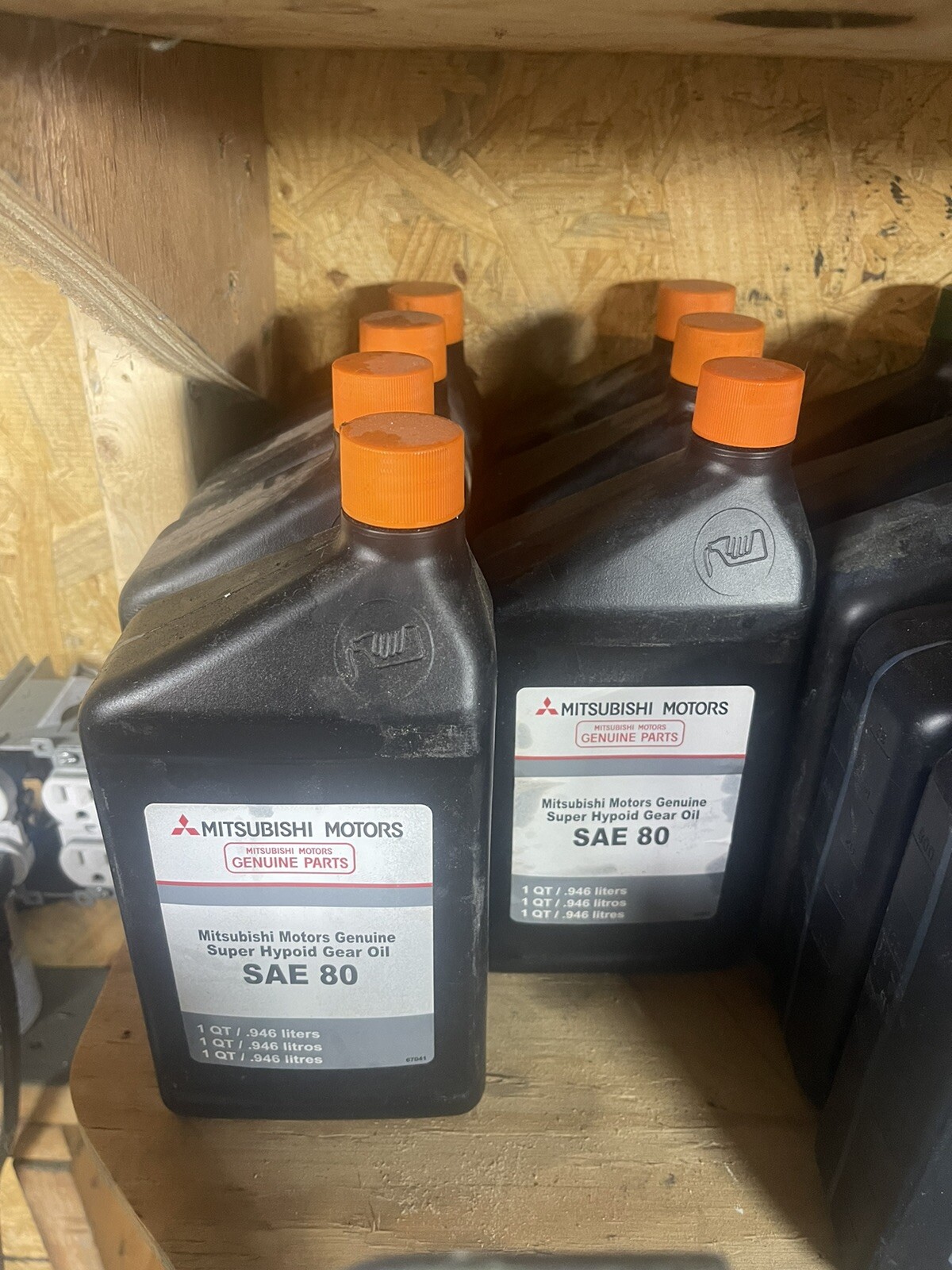 Genuine Mitsubishi Motors LSD Gear Oil  1 Qt 67044 New