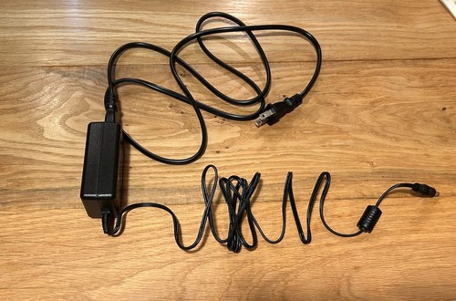 Polaroid GL10 Instant Mobile Printer Battery & charger w/Unopened ZINK M340 VG - Picture 8 of 12