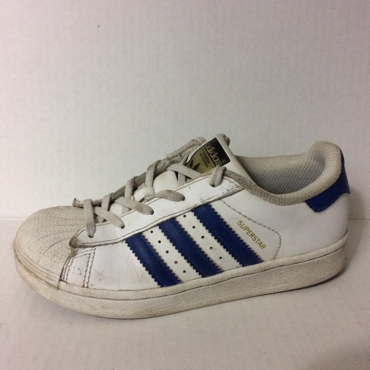 adidas gazelle silver green womens adidas Men's Superstar Athletic Shoes