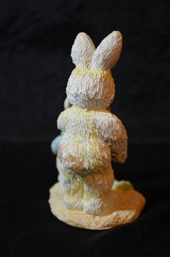 Estatuilla de conejo bebé con resina de zanahoria decoración del hogar, regalo jardín de Pascua - Imagen 3 de 8