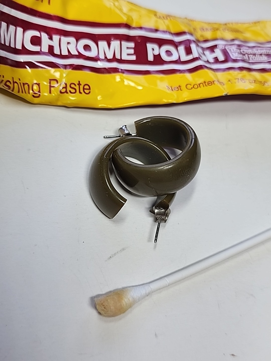 Spinach Solid Green Bakelite Round Half Hoop Pier… - image 5