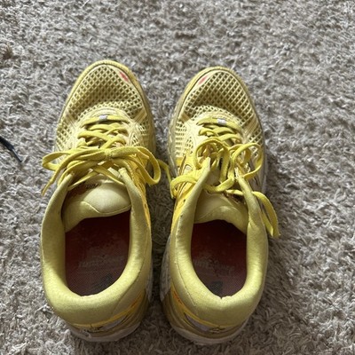 Size 8.5 - New Balance 860v6 Yellow