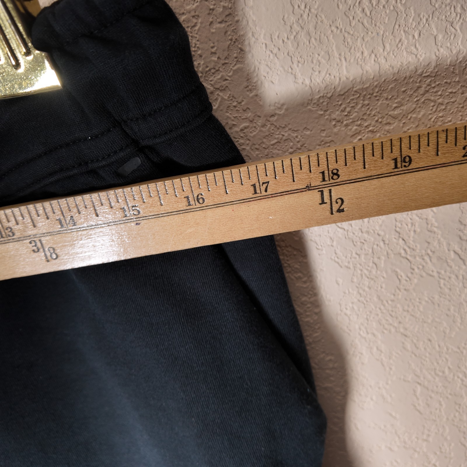 Nike tech fleece sweatpants black size L slight pilling