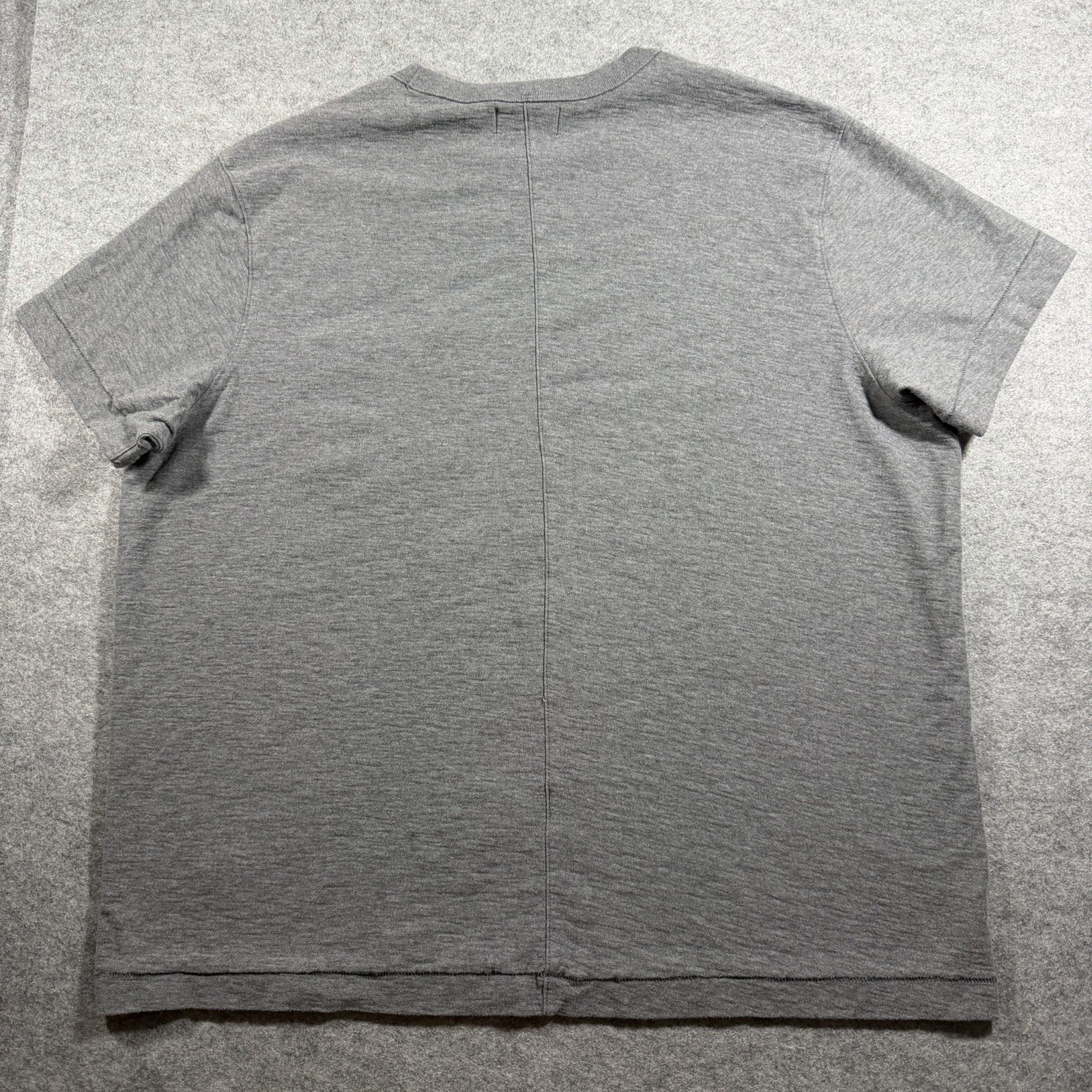 Banana Republic Luxury Touch Pocket Tee Mens XL Gray Heathered Knit Shirt Casual thumbnail 4