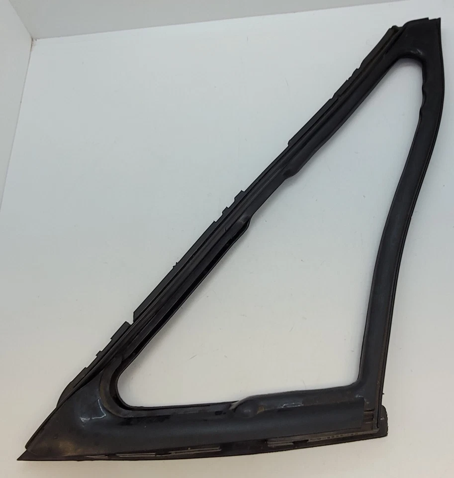 Plymouth Dodge C 1969-1971 carrocería ventilación lateral derecha ventana tira climática 2893450 nuevo de stock Foto 3 de 4