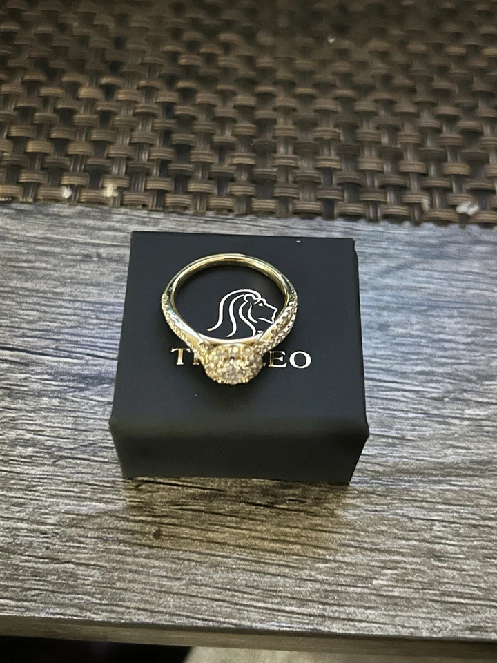 Diamante corte ideal Leo Foto 3 de 4