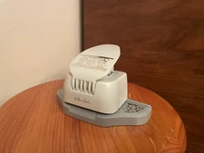 The Paper Studio Paper Punch Floral Edge Flowers Paper Crafting Tool