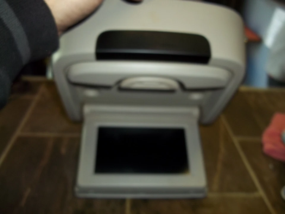 Chrysler Pacifica 2005 2006 trasero superior pantalla de DVD pantalla de TV Foto 2 de 4