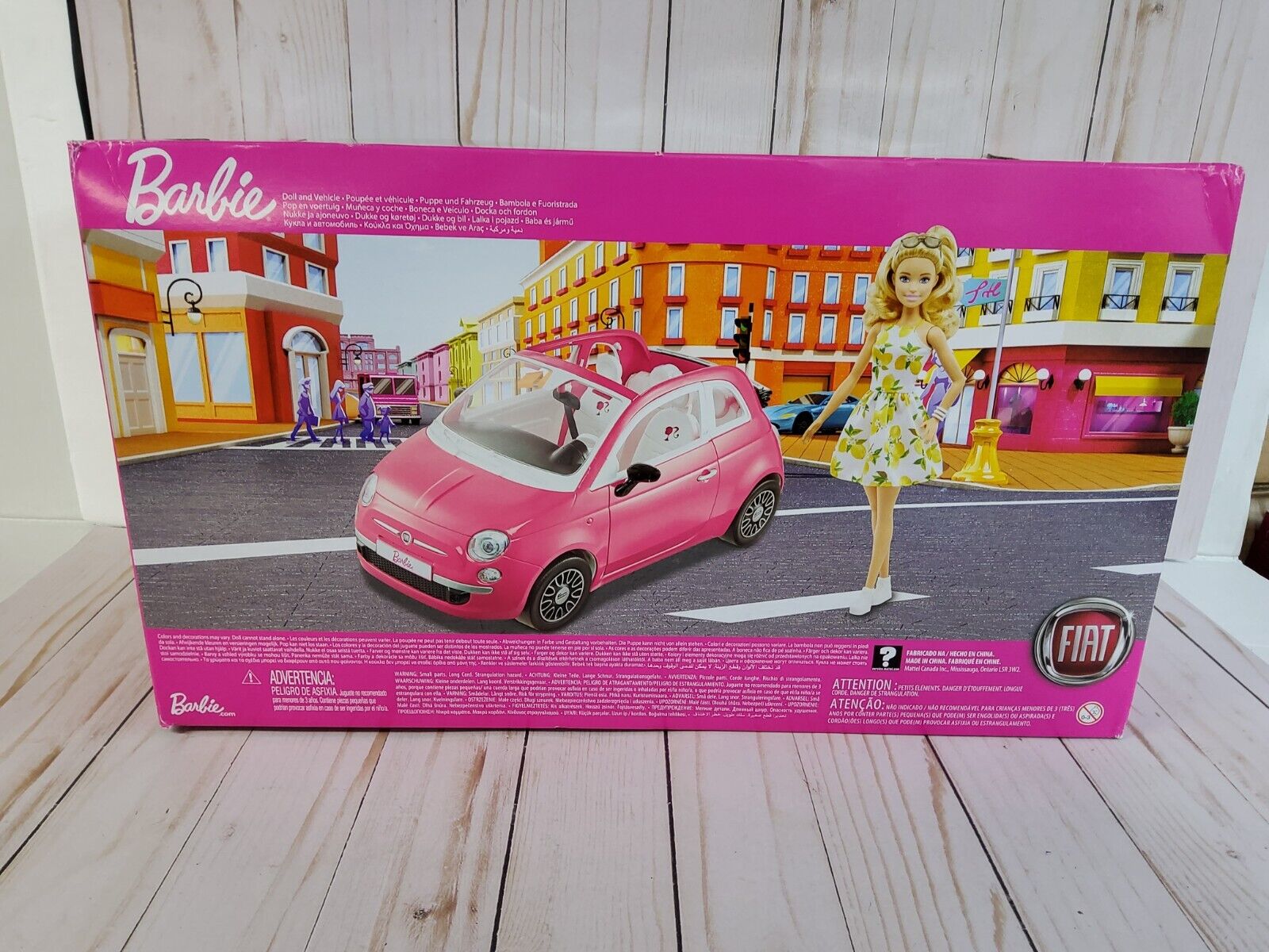 Barbie - Coche Fiat, Muñeca con Coche