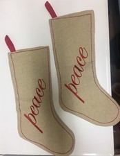 (2) Peace 20" Pończochy świąteczne Burlap Red Target