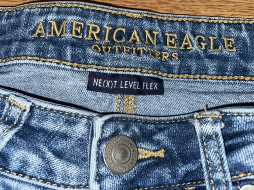 American Eagle Next Level Airflex Slim Jeans Herren 28x32 Light Medium Distressed - Bild 9 von 13