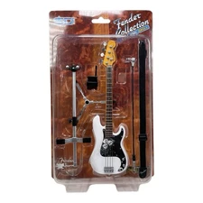 SD Toys Fender Collection Series 1 1/6 Scale Model Fender Precision Bass NEW