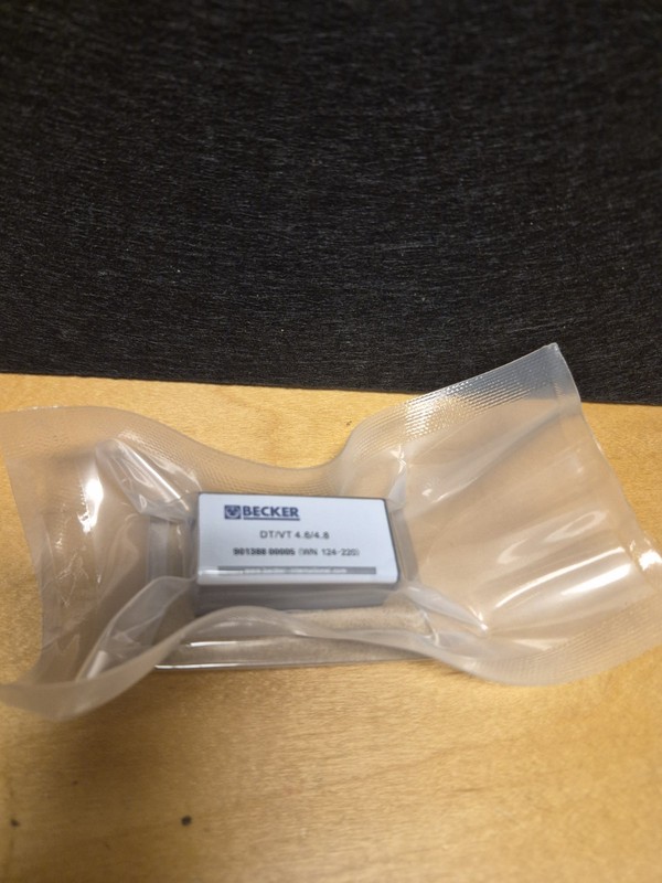 Becker DT/VT4.6 DT/VT4.8 Carbon Vanes WN124-220 90138800005 5pcs