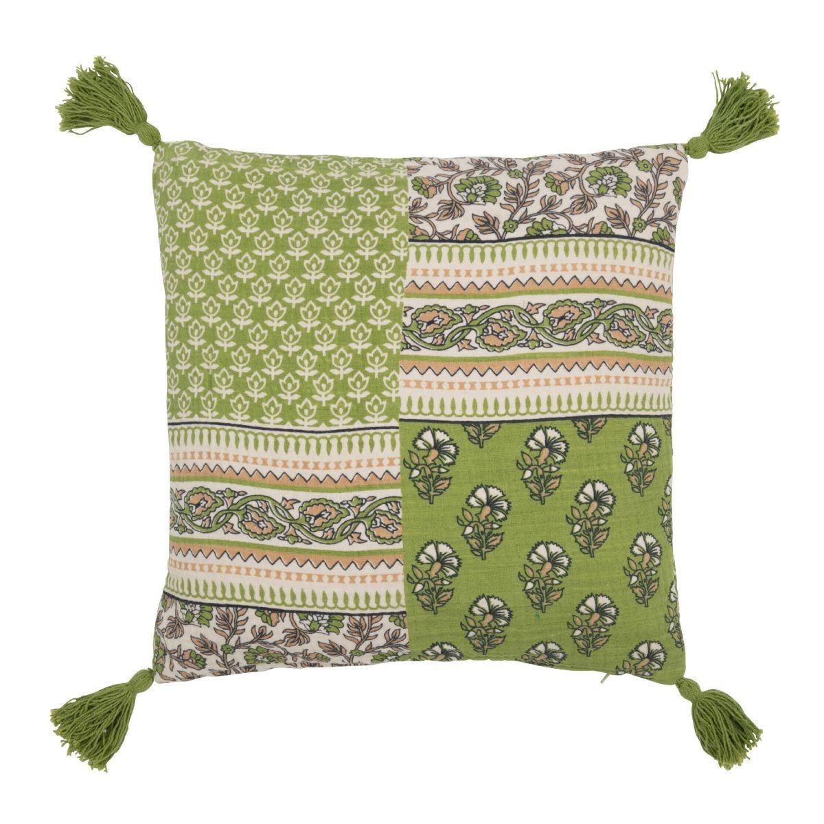Coussin vert Avocado à pompons pour une ambiance bohème au salon