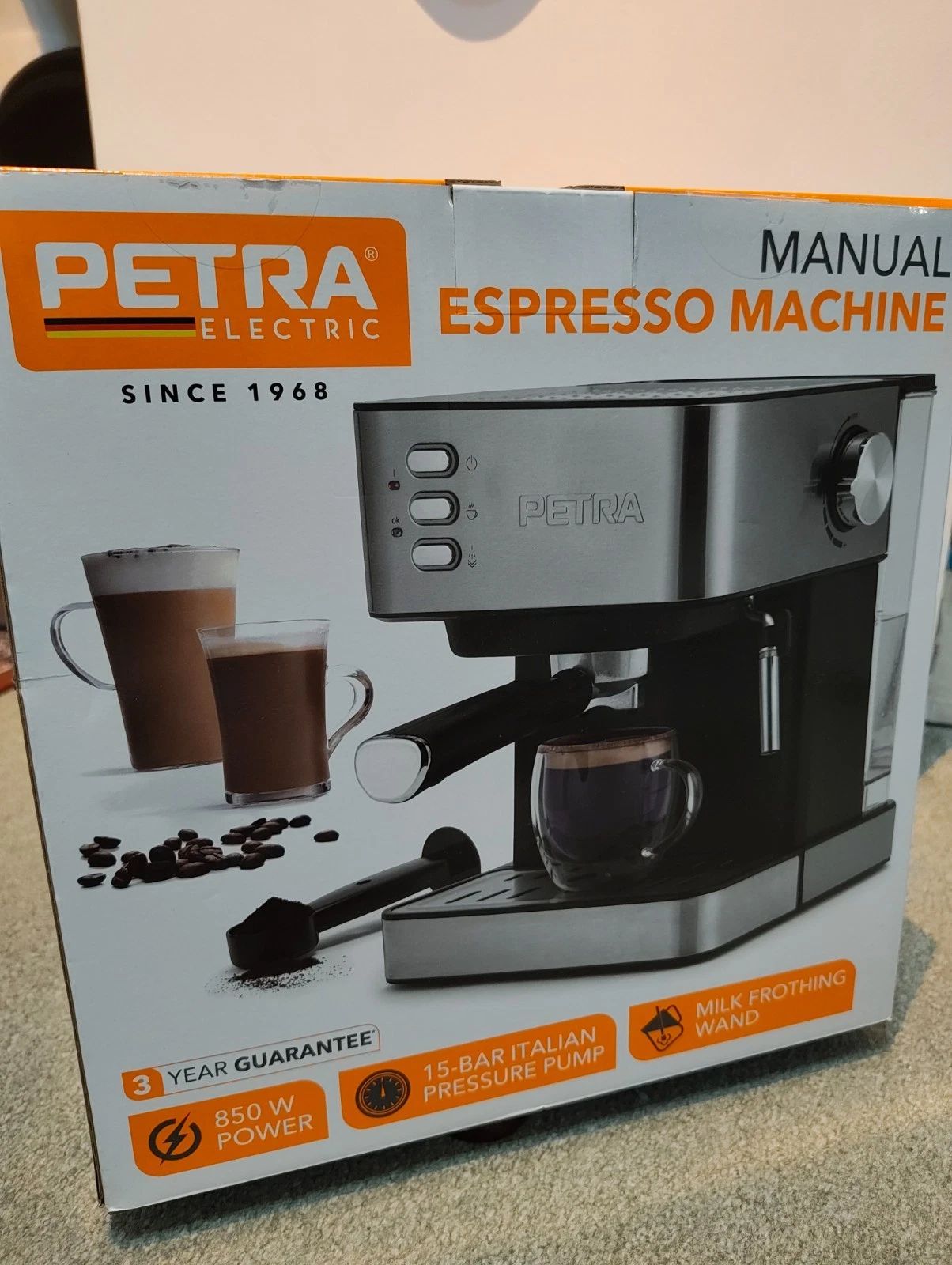 Petra Manual Espresso Coffee Machine with Milk Frother -4.6L, 850W, 15Bar | FAST