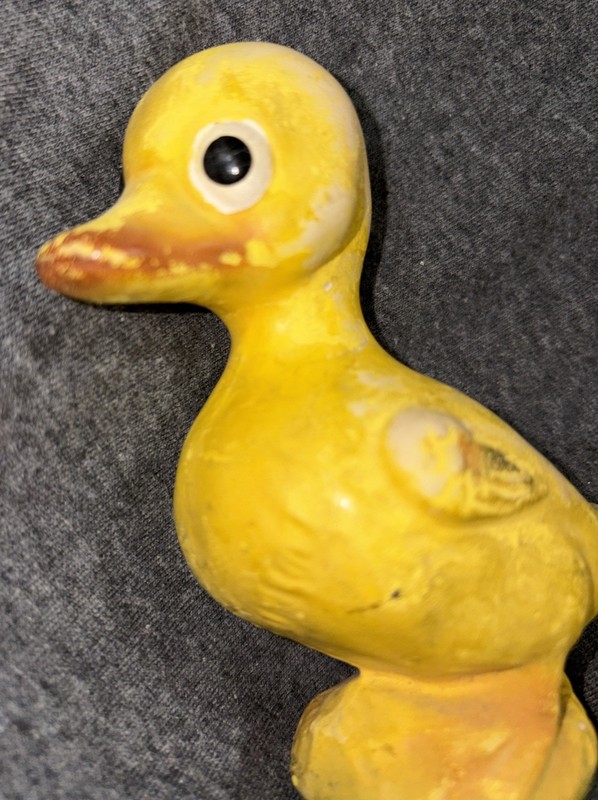 Vintage Chalk Chalkware Duckling Yellow Baby Duck Figurine Statue 4 & 3/4”