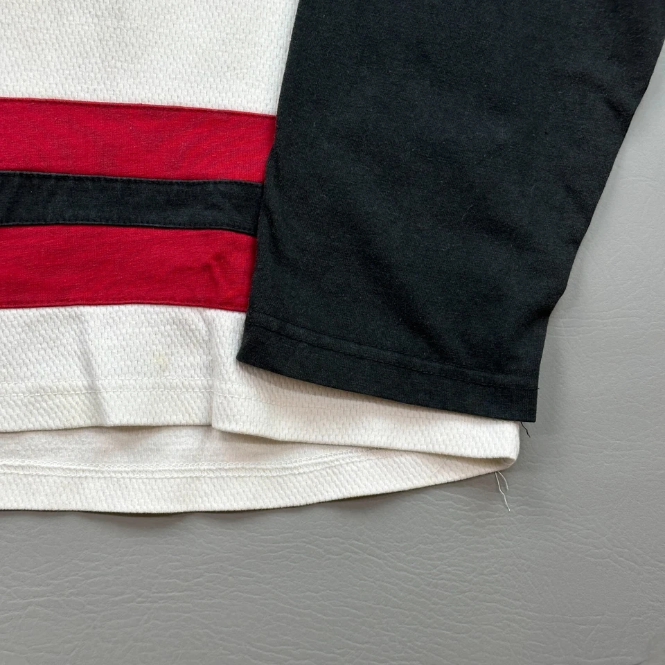 Camisa De Colección Harry Potter Juvenil XL Blanca Negra Gryffindor Quidditch Jersey Y2K Foto 3 de 4