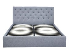 Letto in tessuto PORTO, cassettone, rete a doghe e funzione di sollevamento.