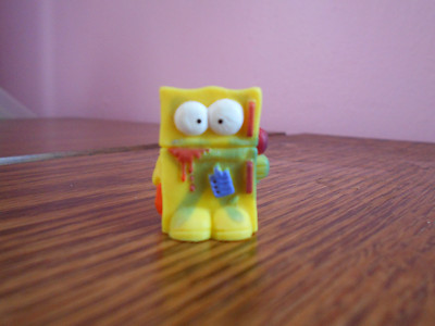 レドラプラスチック　LEDRAPLASTIC 3匹のこぶた Moose The Trash Pack Trashies Yellow Feral Fridge Series 3, #389