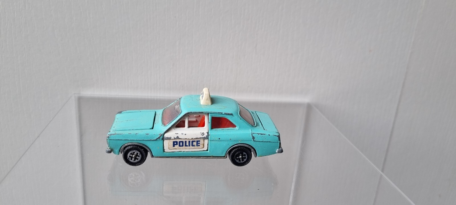 Dinky 270, Ford Panda Police Car - Free Price Guide & Review