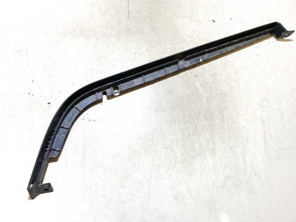 2028260877 Tail Light Cover Trim Front Right for Mercedes-Benz C  