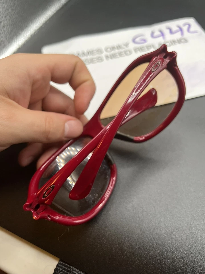 OAKLEY Immerse Polished red sample piece rare OO9131-02 160-0-135 Sunglasses - Image 3 of 4