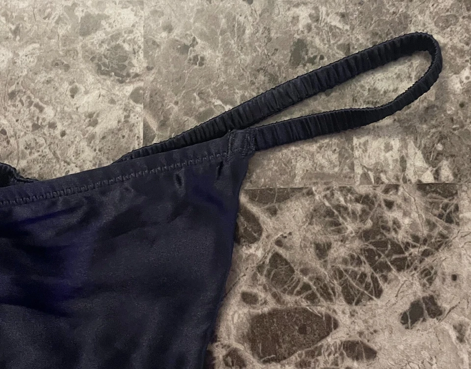 NUEVO BRAGAS TANGA VICTORIA'S SECRET S LISAS AZUL MARINO MEZCLA SEDA VINTAGE RARAS Foto 2 de 4