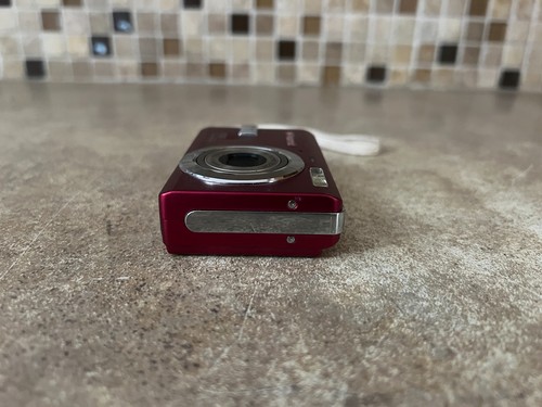 Polaroid T730 7.0MP Digital Camera - Red D3-2(11) - Picture 4 of 7