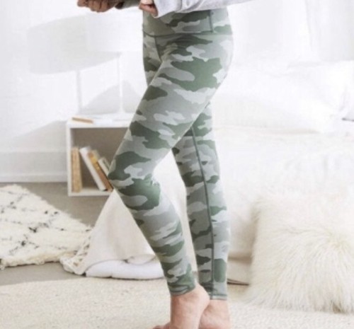Textured High WaIsted Camo Leggings 