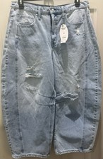 New SCOOP Women s Distressed High Rise Seamed Ankle Barrel Jean. Size 14. Cute