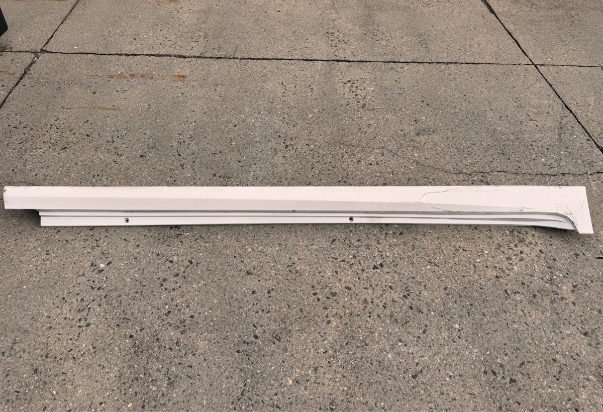 メル75802 2024 TOYOTA CAMRY ROCKER PANEL MOLDING TRIM WHITE, RIGHT RH, 75851