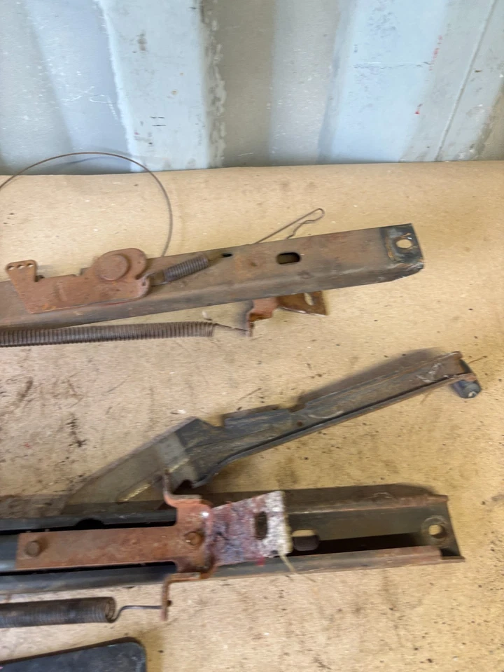 1973 1987 1991 CHEVROLET GMC TRUCK C10 C20 C30 K10 K20 K30 BENCH SEAT TRACKS SLI - Image 3 of 4