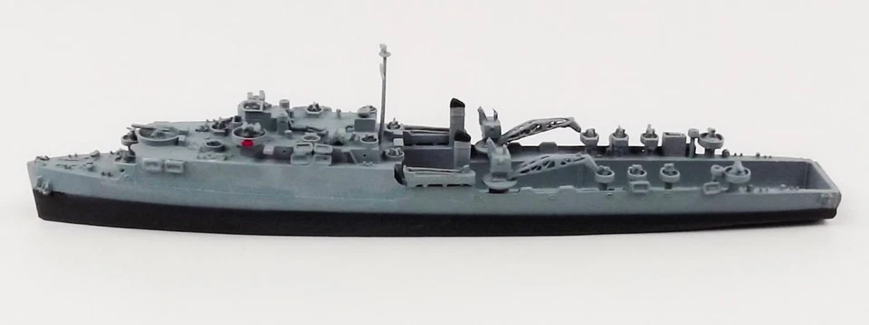 Neptun 1389 US Landing Ship Ashland 1944 1/1250 Scale Model Ship Repaired - Image 3 of 4