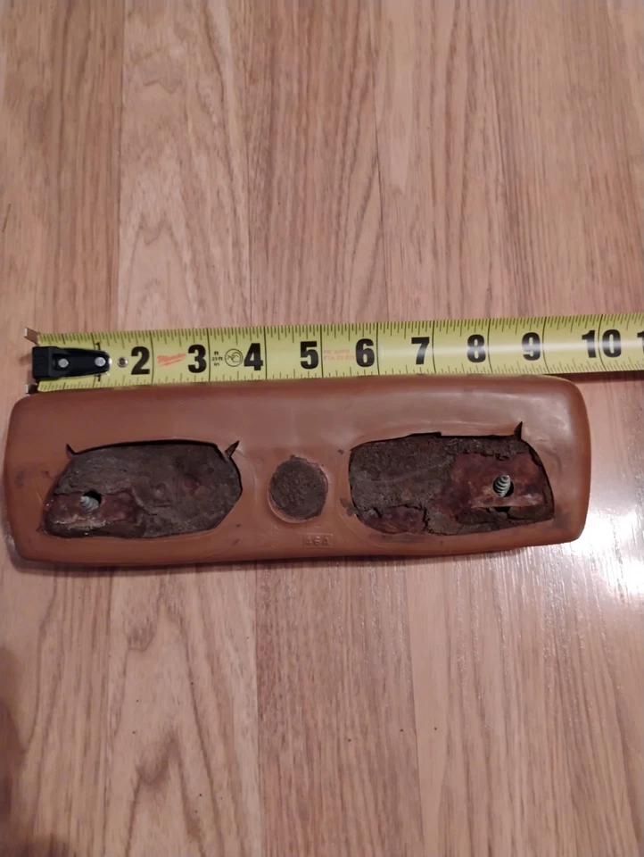 1978 Dodge Ramcharger Tan Armrest - Image 3 of 4