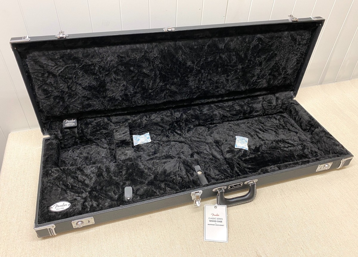 【ハードケース】fender classic series wood case Amazon.com: Fender Classic Series Wood Case, Stratocaster