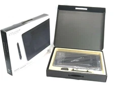  Intuos Pro medium creative Pen and Touch Tablet graphics board. Missing dongle.