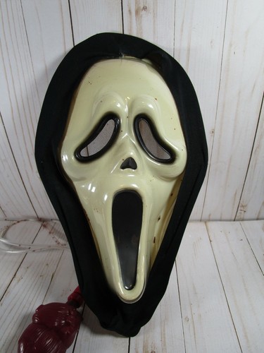 Scream Mask Ghostface Heart Pumping Blood in Mask Halloween Costume Horror Movie - Picture 2 of 4