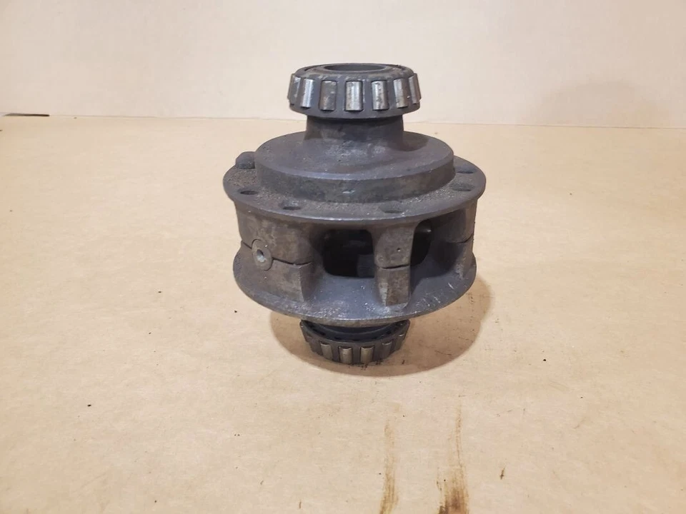 1928 - 1931 Ford Model A Differential A - 4205 - Image 4 of 4