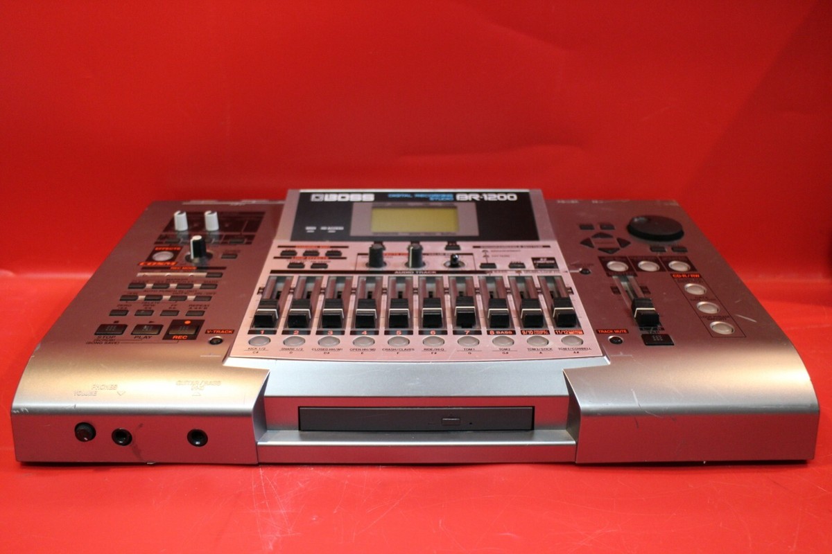 USED BOSS BR-1200CD BR 1200 CD Digital Recording Studio MTR USED BOSS BR-1200CD BR 1200 CD Digital Recording Studio MTR