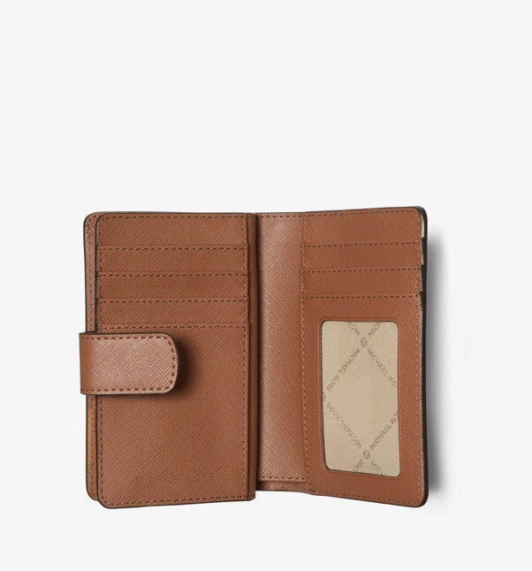 medium crossgrain leather