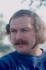 Al Feuerbach appearing on the Sports tv special Wrigleys Pres- 1976 Old Photo 9