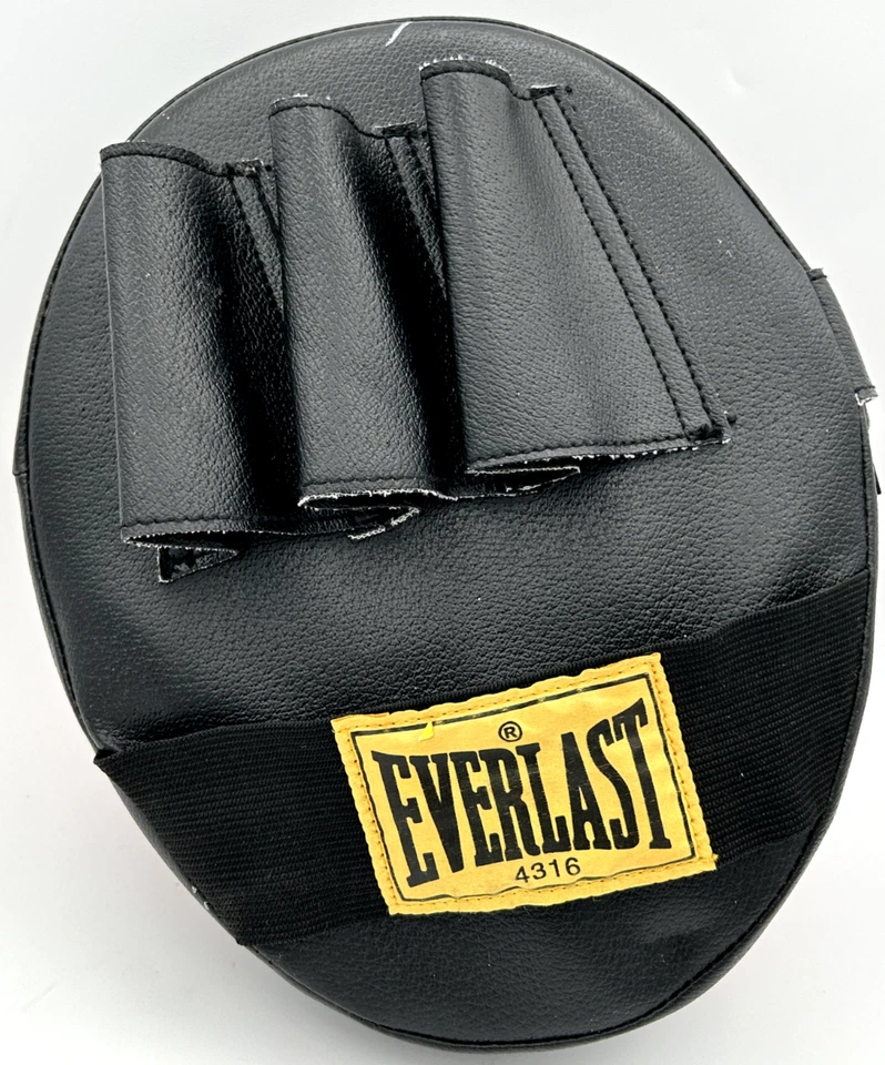 Everlast Punching Mitt - One Hand (Red) - Image 2 of 4