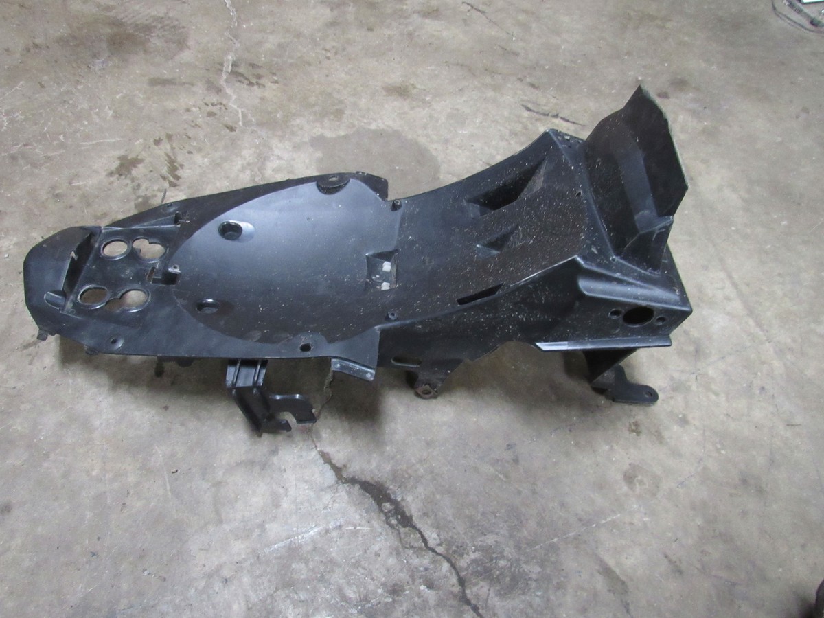 09-14 YAMAHA FZ6R FZ6 REAR BACK TAIL UNDERTAIL FAIRING COWL FENDER