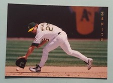 1997 Pinnacle Zenith MARK MCGWIRE #28 Gold Foil Oakland Athletics 