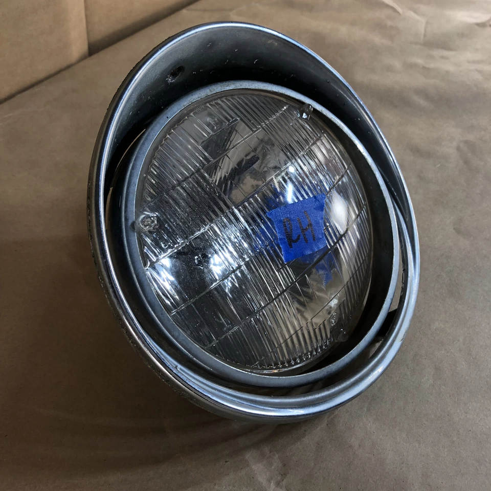 Conjunto de lámpara de cabeza interior Jaguar Mark 10 Mk X 420 derecha con bisel 54521144 OEM Foto 2 de 4