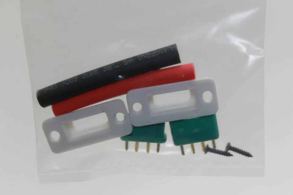 Yuki 600207  Einbaurahmen Goldkontakt kompatibel Multiplex MPX Stecker NEU  - Bild 3 von 3