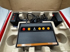 Atari Flashback 6 Classic Game Console 100 Games 2 Controllers Box Complete
