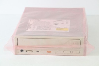 Vintage *NEW* Old Stock Cream White Front 5.25'' Internal IDE DVD+RW / CDRW