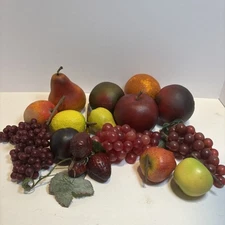 Lot of 15 Realistic Vintage Fake Faux   Plastic Fruits and Vegetables Home Prop